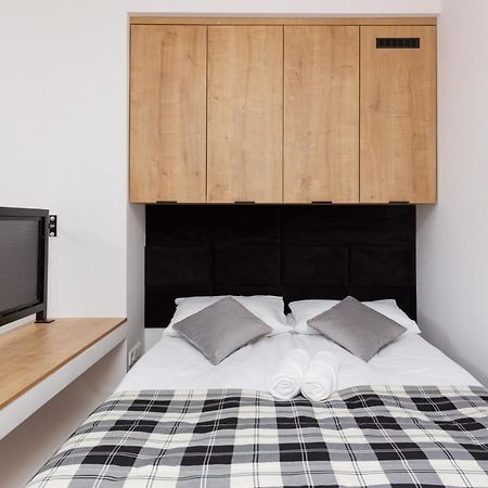 City Center Mezzanine Studio Chmielna By Noclegi Renters Βαρσοβία Εξωτερικό φωτογραφία